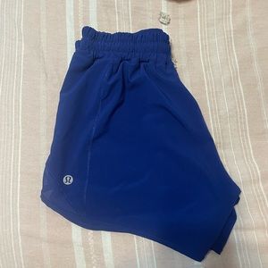 blue lululemon hotty hot shorts